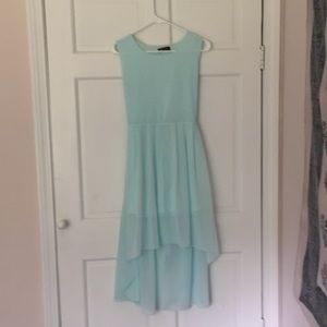 I am selling a very cute and comfy Meng Dress.